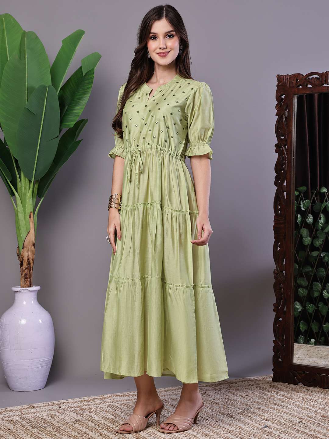 MwVg4L.jpg Wome's Boho-Chic Forest Green Tiered Maxi Dress with Puff Sleeves Dresses - Image 1